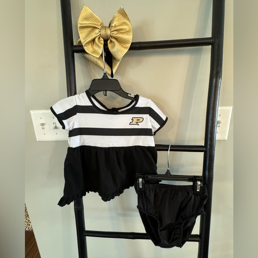 Toddler Purdue bummie set & bow